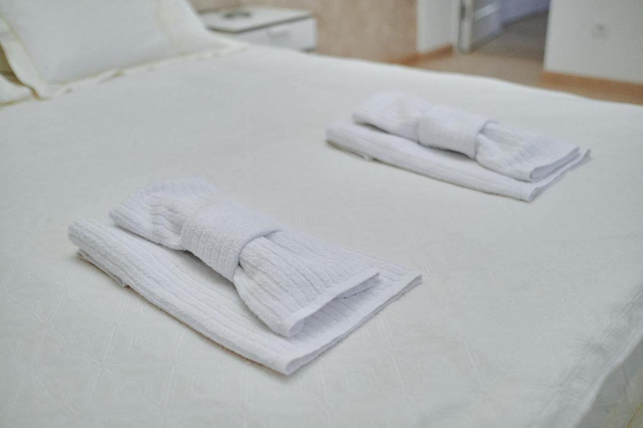 City Centre Apartment コロムィーヤ エクステリア 写真